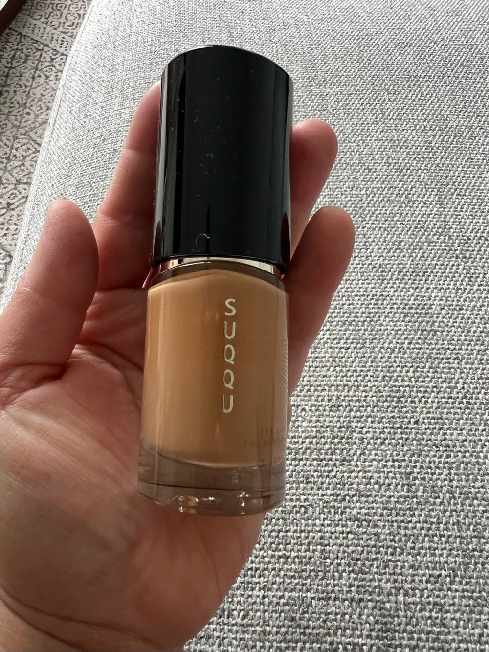 SUQQU Liquid Foundation – Warm Tan Smooth Finish